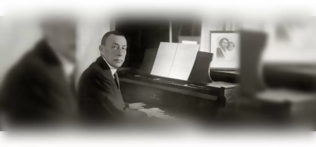 Realizing Rachmaninoff - Translating a Concerto with Virtual Instruments